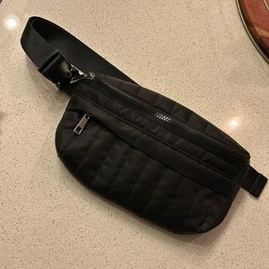 New Fanny pack in black